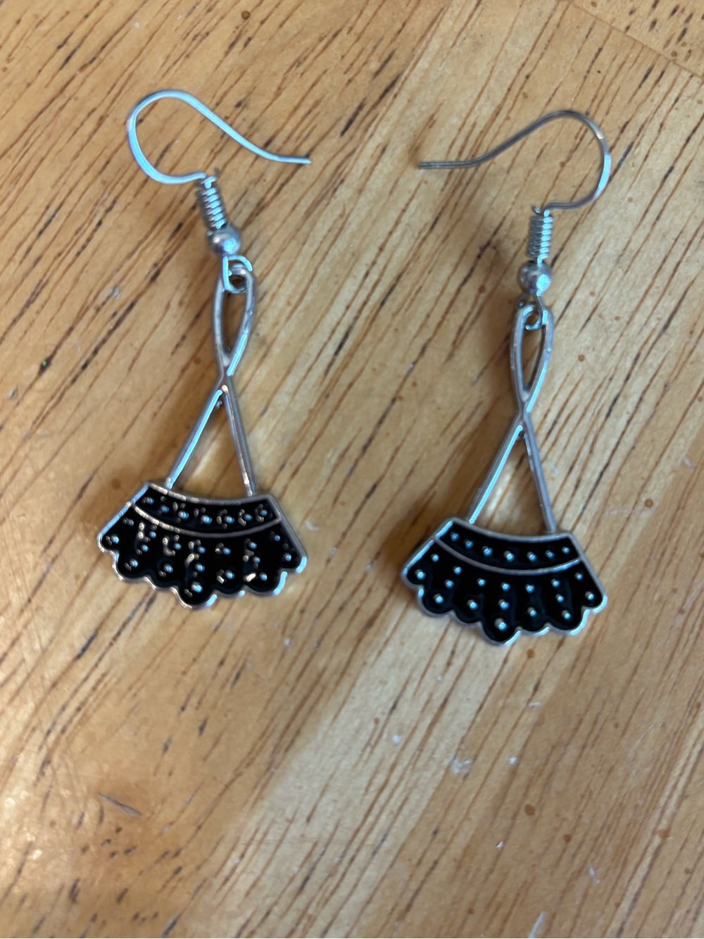 Dissent Collar Drop Silvertone Earrings NWOT  RBG
